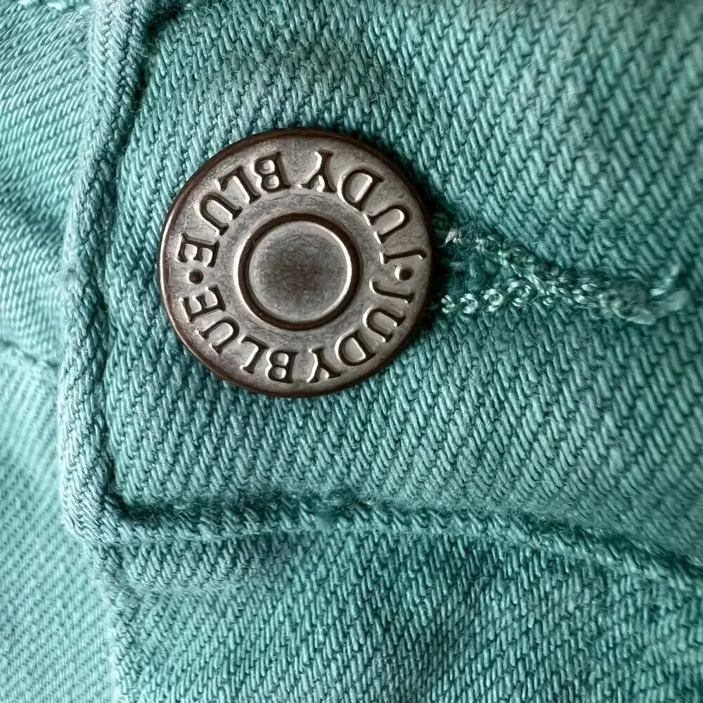 Judy Blue Jeans Womens Size 13/31 Green Garment Dyed Boot Cut Raw Hem - Picture 7 of 16